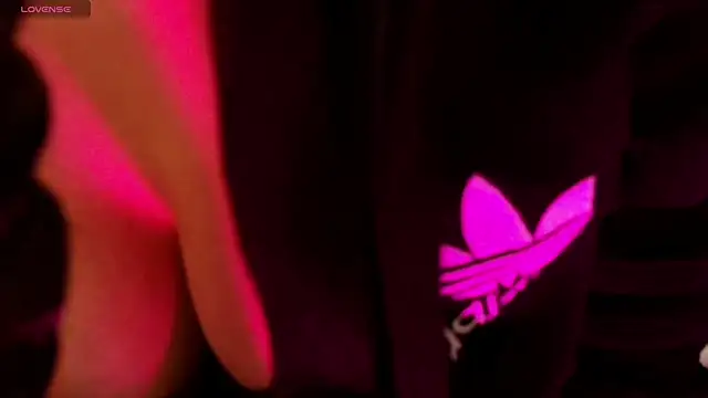 Snapshot of Raichell_ chatting on February 15, 2026, 3:58 am Raichell online show from February 15, 2026, 3:58 am