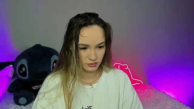 EvaBalmer online show from November 25, 2025, 4:56 am