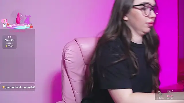 Arianahot777 online show from April 16, 2026, 9:39 pm