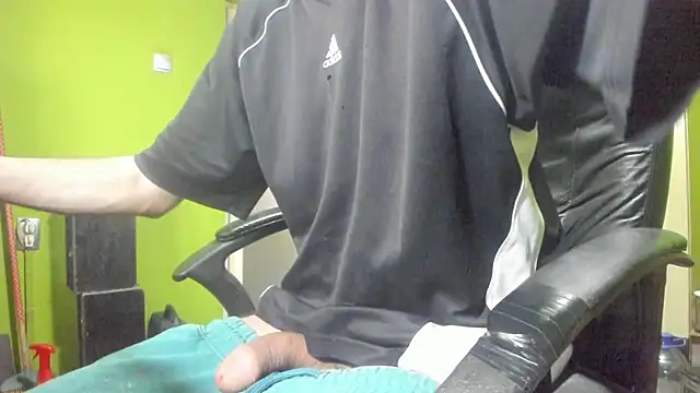 BigCumShoot online show from April 9, 2026, 5:51 am