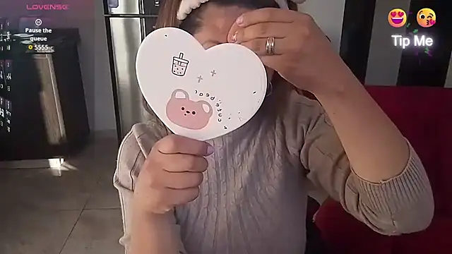 Snapshot of xxsexycutexxx chatting on September 9, 2025, 11:54 am xxsexycutexxx online show from September 9, 2025, 11:54 am