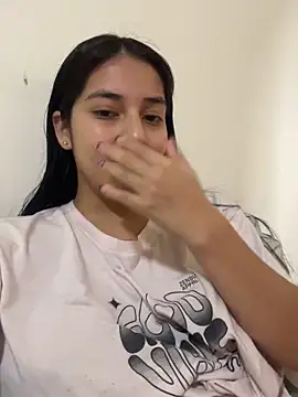 Snapshot of ariana_sweet87 chatting on December 19, 2025, 6:37 pm ariana sweet87 online show from December 19, 2025, 6:37 pm