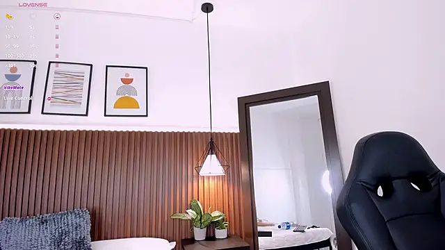  michel bbw online show from February 16, 2025, 8:32 am