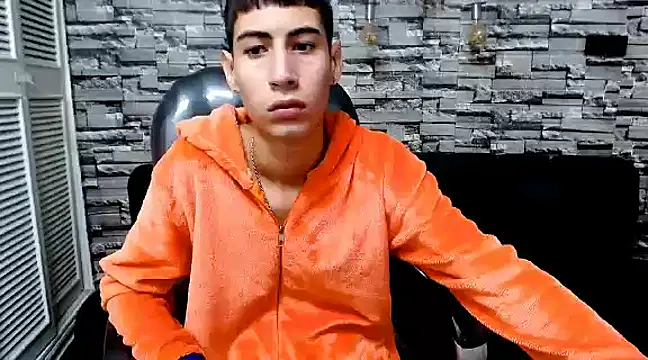 LittleFiree online show from February 3, 2025, 4:46 am