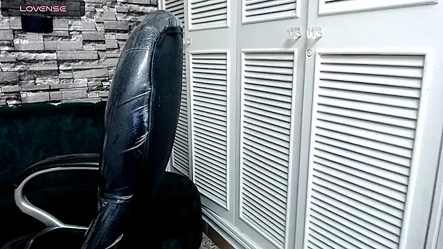 LittleFiree online show from March 12, 2025, 4:08 am