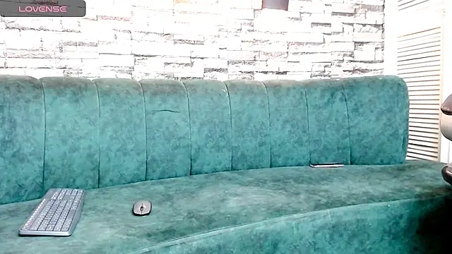 LittleFiree online show from March 12, 2025, 7:13 am