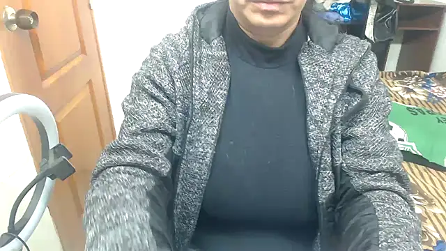 Snapshot of Siblleyx chatting on February 14, 2025, 1:23 am Siblleyx online show from February 14, 2025, 1:23 am