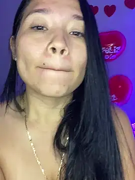 rachellrosse online show from February 15, 2025, 3:39 pm