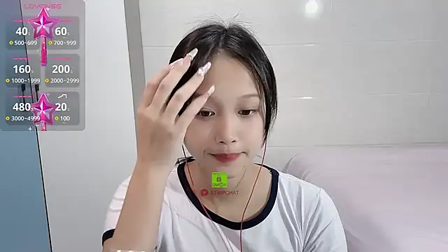 xunian71O online show from February 18, 2025, 6:37 am