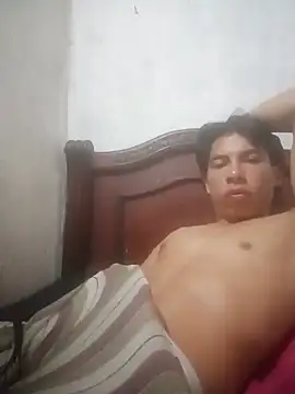 snake on online show from February 4, 2025, 4:08 pm