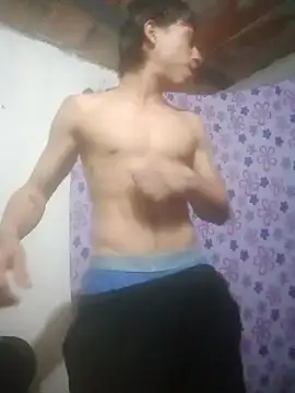 snake on online show from February 8, 2025, 3:19 am