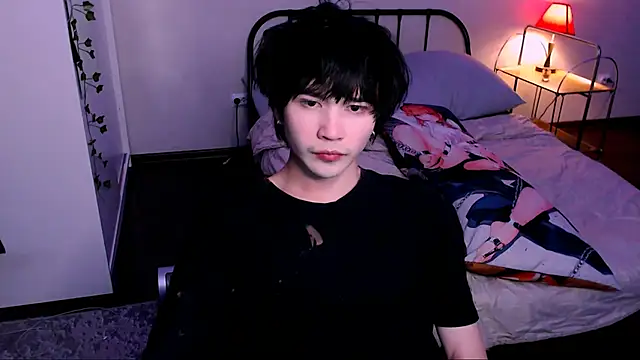 Snapshot of rennnuts chatting on October 4, 2025, 7:45 pm rennnuts online show from October 4, 2025, 7:45 pm