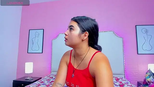  Emma whiitee  online show from November 15, 2025, 12:34 pm