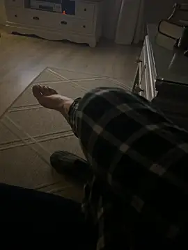 Avignon1963 online show from April 17, 2026, 3:53 am