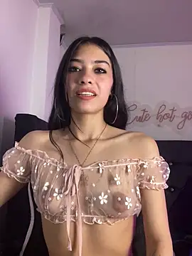 Snapshot of TayylorSexx chatting on February 3, 2025, 10:14 am TayylorSexx online show from February 3, 2025, 10:14 am