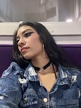 Snapshot of TayylorSexx chatting on February 7, 2025, 7:40 am TayylorSexx online show from February 7, 2025, 7:40 am