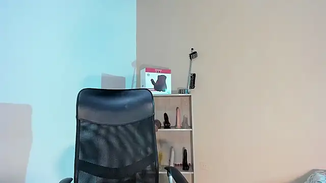 Violetta 0 online show from November 11, 2025, 1:44 pm