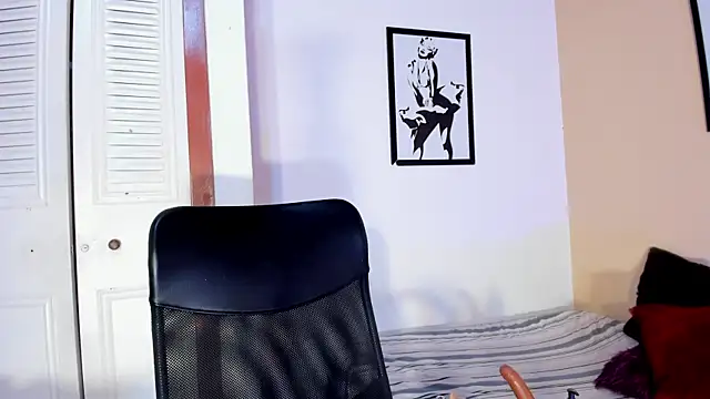 Violetta 0 online show from April 15, 2026, 7:58 pm