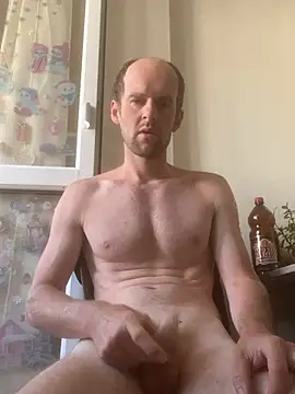 LynnAhNight online show from July 19, 2026, 5:11 am