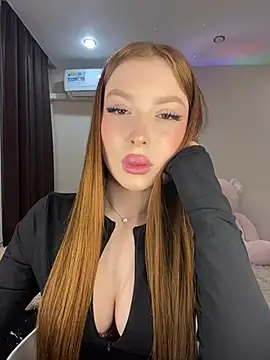 JessRoal online show from March 17, 2025, 1:14 am