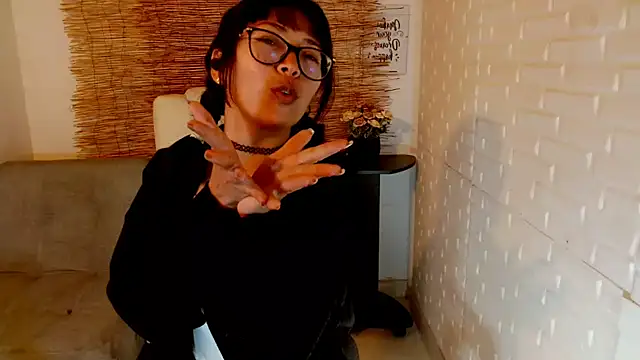 Snapshot of Luna_7_777 chatting on March 19, 2025, 4:47 am Luna 7 777 online show from March 19, 2025, 4:47 am