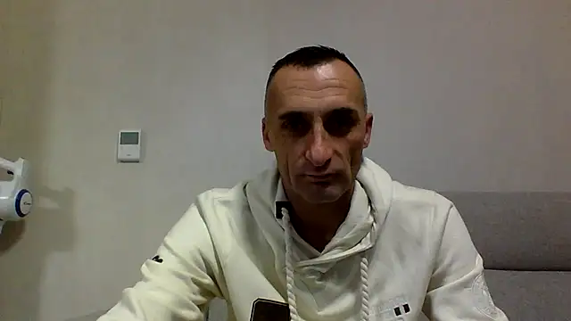 ANGELSANTAMARIA- online show from October 3, 2025, 10:29 pm