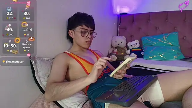 PepperTwink online show from October 17, 2025, 5:59 pm