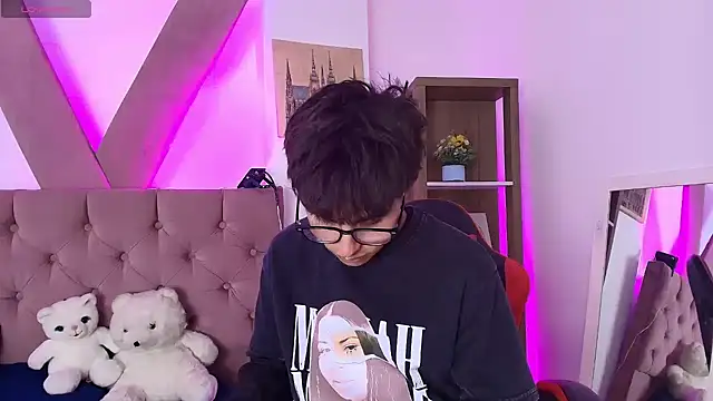 PepperTwink online show from April 9, 2026, 3:50 pm