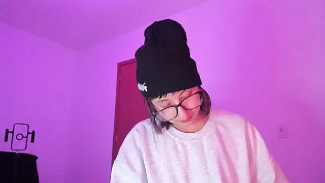 ggor4w33 online show from October 20, 2025, 6:14 am