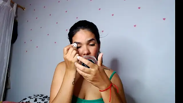 tezza smith online show from March 12, 2025, 11:53 am