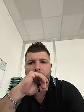 Cqrlos1990 online show from October 2, 2025, 6:37 pm