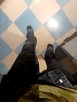 Dam70 online show from September 17, 2025, 4:58 am