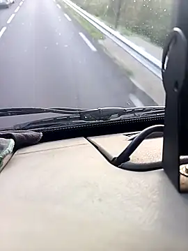 Dam70 online show from September 19, 2025, 5:42 am