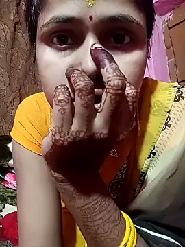 Snapshot of Miss_triha chatting on February 3, 2025, 8:13 am Miss triha online show from February 3, 2025, 8:13 am