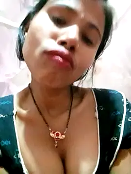 Snapshot of Miss_triha chatting on February 27, 2025, 12:54 am Miss triha online show from February 27, 2025, 12:54 am