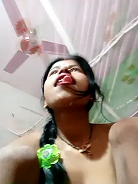 Snapshot of Miss_triha chatting on March 11, 2025, 7:25 pm Miss triha online show from March 11, 2025, 7:25 pm