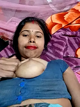 Snapshot of Miss_triha chatting on March 19, 2025, 7:40 am Miss triha online show from March 19, 2025, 7:40 am