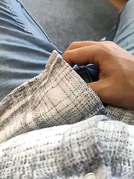 legolasleo online show from March 12, 2025, 6:18 am