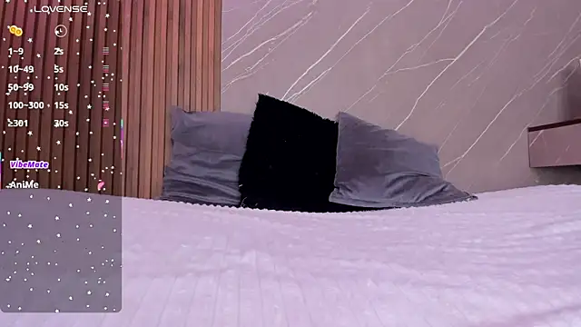 ariana jhonson1 online show from October 25, 2025, 12:13 pm