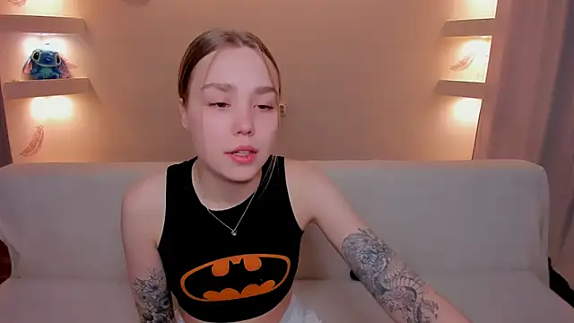 YourMegan online show from November 18, 2025, 6:01 pm