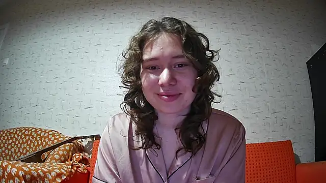 Snapshot of girliemilk chatting on October 29, 2025, 10:11 pm girliemilk online show from October 29, 2025, 10:11 pm