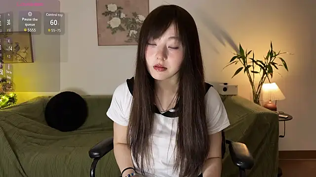 nanaliu6 online show from June 5, 2026, 8:09 am