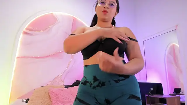 Snapshot of Sofii_Lopezz chatting on February 10, 2026, 11:36 am Sofii Lopezz online show from February 10, 2026, 11:36 am