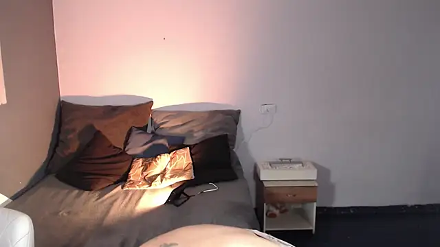 Snapshot of LeaBigboobs chatting on February 13, 2025, 5:11 pm LeaBigboobs online show from February 13, 2025, 5:11 pm