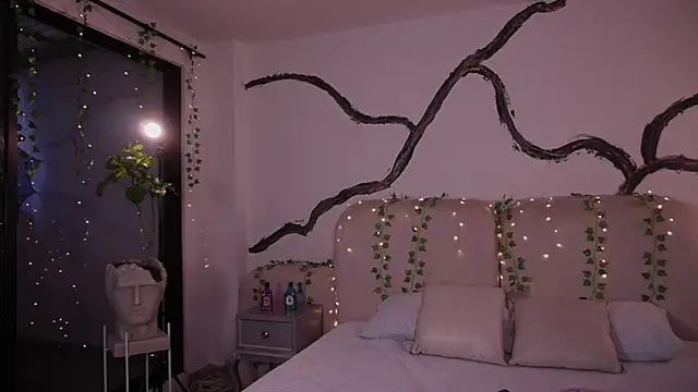 soidai miiu online show from October 7, 2025, 10:18 pm