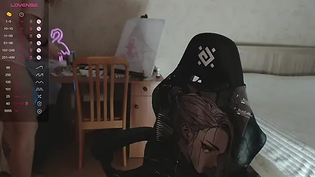 Agatha Mott online show from September 13, 2025, 5:07 am