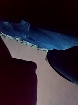 Snapshot of Elgroney23 chatting on December 1, 2025, 1:10 am Elgroney23 online show from December 1, 2025, 1:10 am