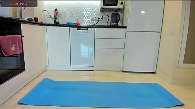 Katya yoga online show from April 22, 2026, 3:31 am
