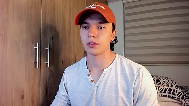 Mastrangelo xxx online show from December 4, 2025, 3:05 am