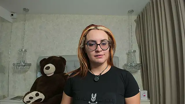 JessyCream online show from October 5, 2025, 2:04 pm